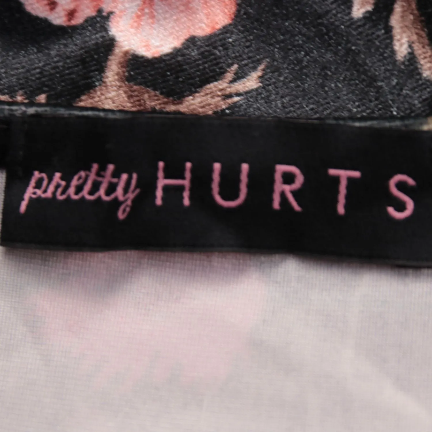 платье Pretty Hurts